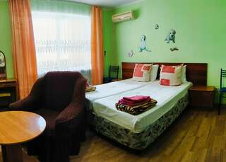 Гостиница Елена Анапа Стандартный трехместный номер-3