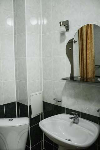 Гостиница Елена Анапа Двухместный номер с 2 отдельными кроватями-2